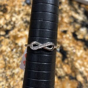 Sterling Silver Zircon Infinity Ring size 7.5